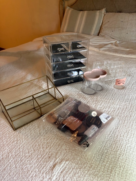Makeup Revolution Other - Clear Acrylic Makeup Organizer Storage Drawers - Transparent w/NARS makeup